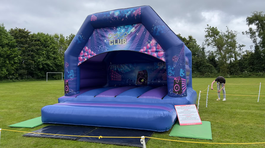 bouncy castle hire Northern Ireland, Inflatable hire Derry Londonderry Northern Ireland